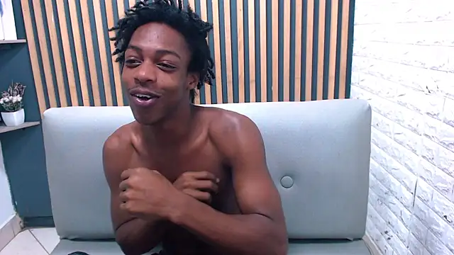 Snapshot of LarryCollin chatting on December 5, 1:49 pm LarryCollin online show from December 5, 1:49 pm