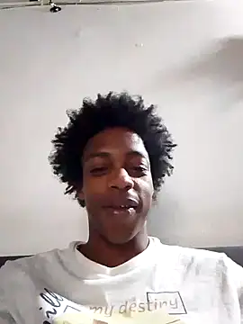 Snapshot of LarryCollin chatting on December 20, 4:46 pm LarryCollin online show from December 20, 4:46 pm