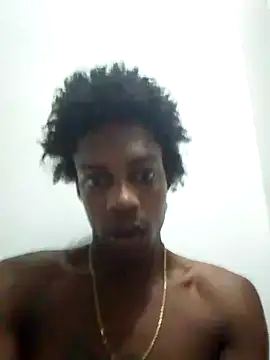 Snapshot of LarryCollin chatting on December 23, 6:33 am LarryCollin online show from December 23, 6:33 am