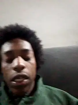 Snapshot of LarryCollin chatting on January 4, 12:16 am LarryCollin online show from January 4, 12:16 am