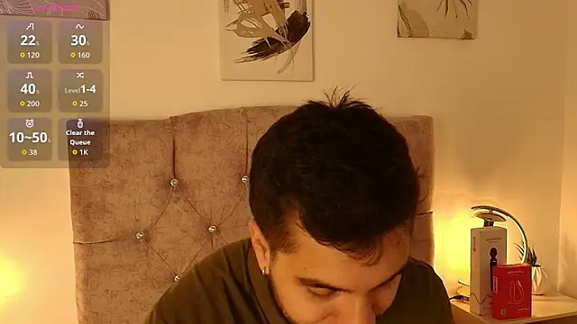 Amadeo Wild online show from April 22, 4:19 am