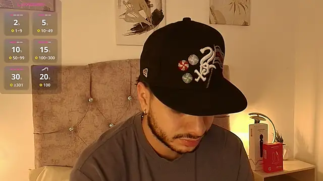 Amadeo Wild online show from April 21, 4:07 am