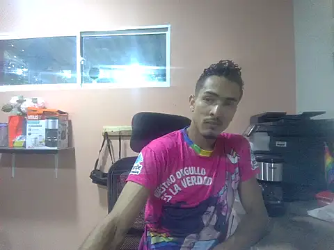 Snapshot of jeremy_scott chatting on September 16, 1:56 pm jeremy scott online show from September 16, 1:56 pm