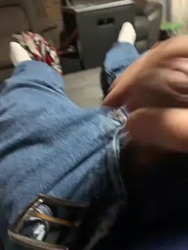 MrDwhit online show from June 26, 2:52 pm
