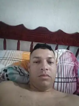 Snapshot of isaiVd chatting on October 23, 1:47 pm isaiVd online show from October 23, 1:47 pm