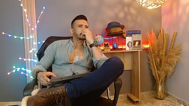 Reiko 85  online show from March 12, 2:47 pm