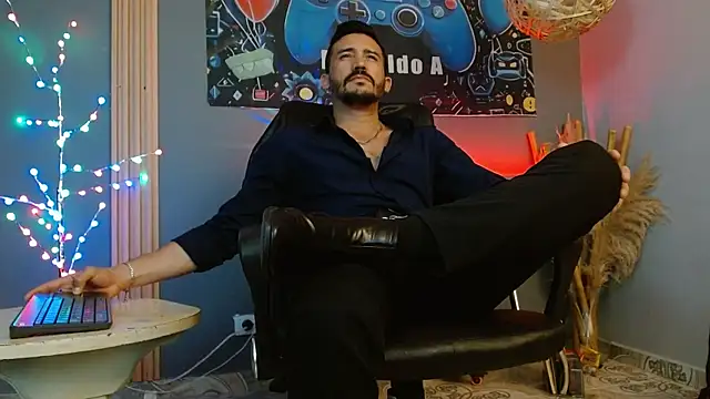 Reiko 85  online show from April 8, 7:33 pm