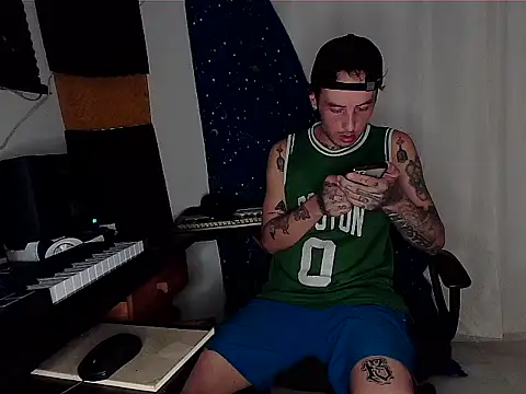 patrik tattoo  online show from February 3, 11:05 pm