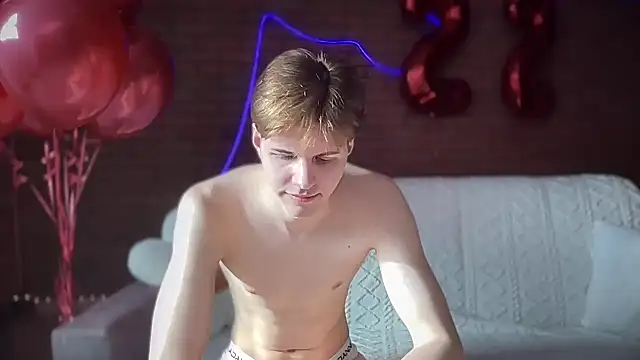 Martin Ho online show from March 2, 4:39 am