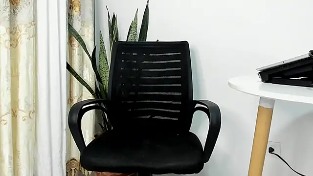 JuanDiegoKing online show from November 13, 1:21 am