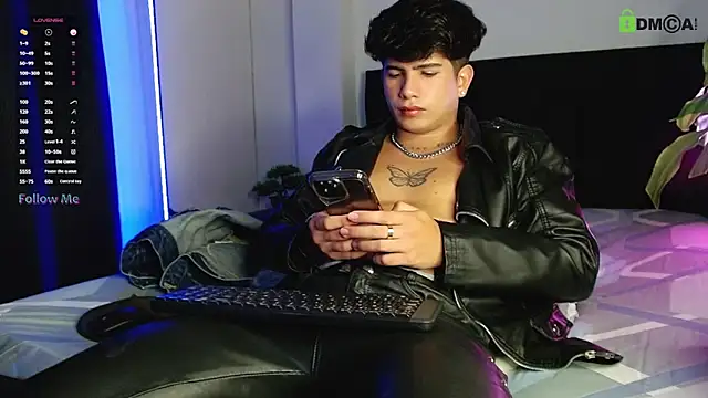 LyleBennett  online show from October 4, 2:00 pm