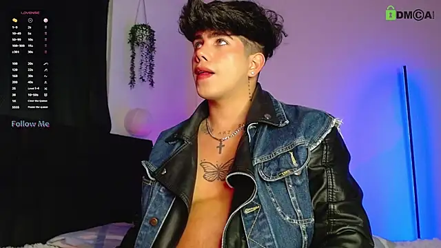 LyleBennett  online show from October 17, 12:42 pm