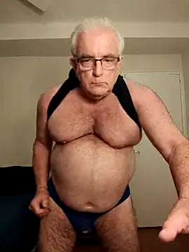 Shoreguy69 online show from December 18, 7:59 am