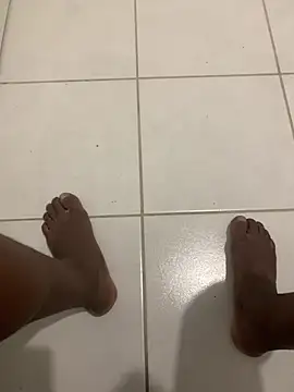 arrete2025 online show from February 17, 1:43 pm