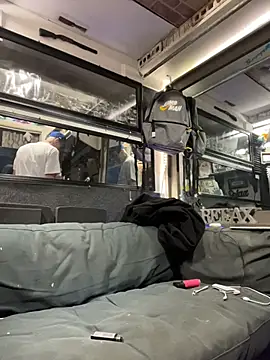 DirkD916 online show from December 2, 6:05 am