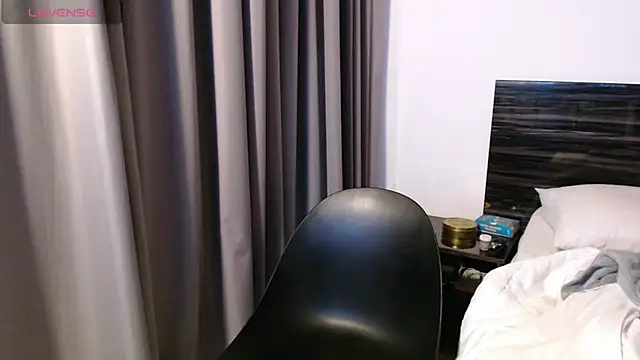 Snapshot of FaustoCock chatting on March 11, 11:33 am FaustoCock online show from March 11, 11:33 am