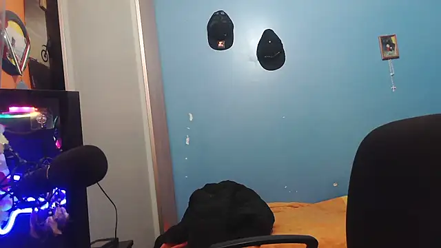 Badboyi1997 online show from December 5, 4:41 am