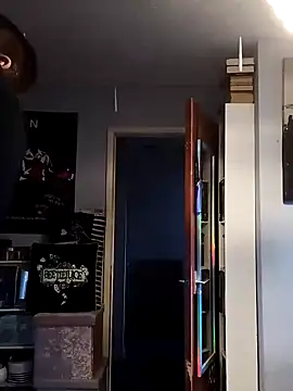 ArcanceTheo82 online show from December 8, 8:20 am