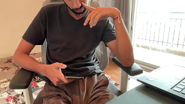 meatycronn online show from March 20, 3:54 am