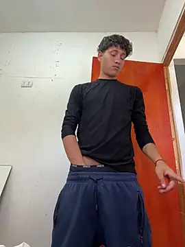 LatinBoysxxx online show from March 27, 7:15 pm