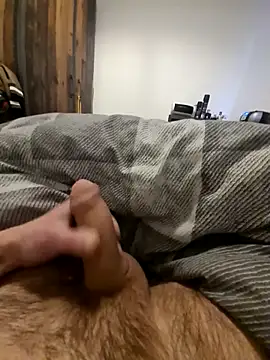 NiceBone000 online show from April 5, 6:15 pm