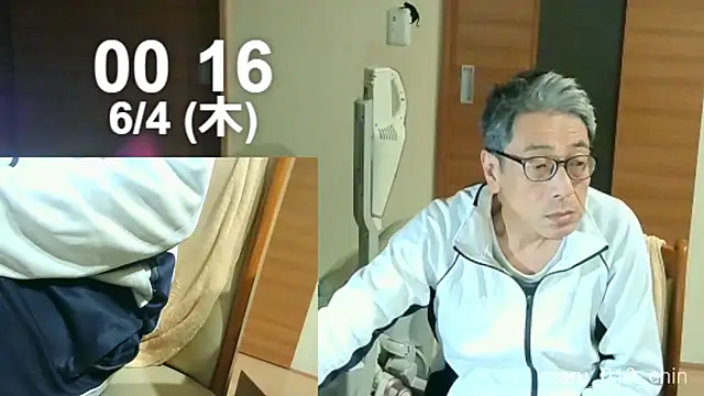 mama010-chan online show from June 3, 3:17 pm