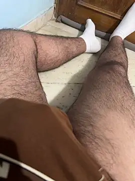 Snapshot of studdboyy chatting on December 3, 3:44 pm studdboyy online show from December 3, 3:44 pm