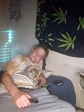 George48 online show from December 16, 5:47 am