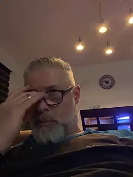 Snapshot of Silverfoxxx-73 chatting on December 14, 3:51 am Silverfoxxx-73 online show from December 14, 3:51 am