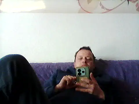 ich411983 online show from April 27, 6:32 am