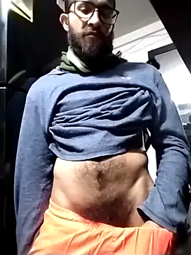 Snapshot of hairyserious chatting on February 13, 3:50 am hairyserious online show from February 13, 3:50 am