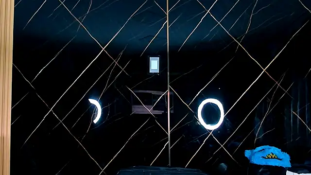 Owen Muzcle online show from October 22, 4:05 am