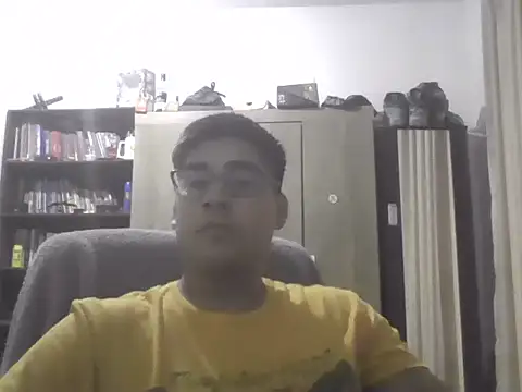 estudiante69 online show from February 18, 11:13 pm