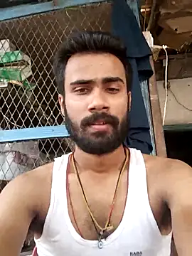 Snapshot of Skinny_Bigass_23 chatting on September 12, 8:47 am Skinny Bigass 23 online show from September 12, 8:47 am