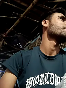 Snapshot of Skinny_Bigass_23 chatting on March 10, 2:59 pm Skinny Bigass 23 online show from March 10, 2:59 pm