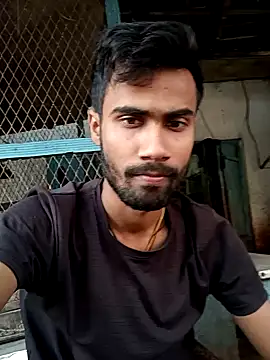 Snapshot of Skinny_Bigass_23 chatting on December 14, 10:34 am Skinny Bigass 23 online show from December 14, 10:34 am