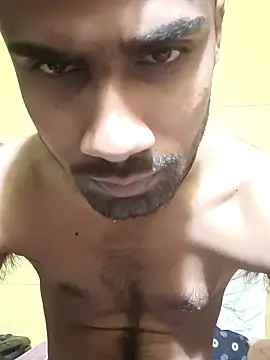 Snapshot of Skinny_Bigass_23 chatting on January 4, 8:37 pm Skinny Bigass 23 online show from January 4, 8:37 pm