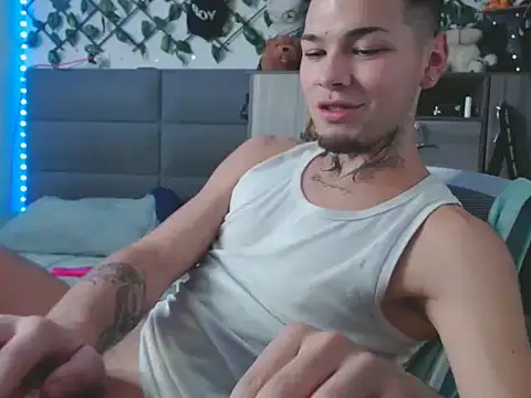 MarceloMilk online show from October 28, 5:32 am