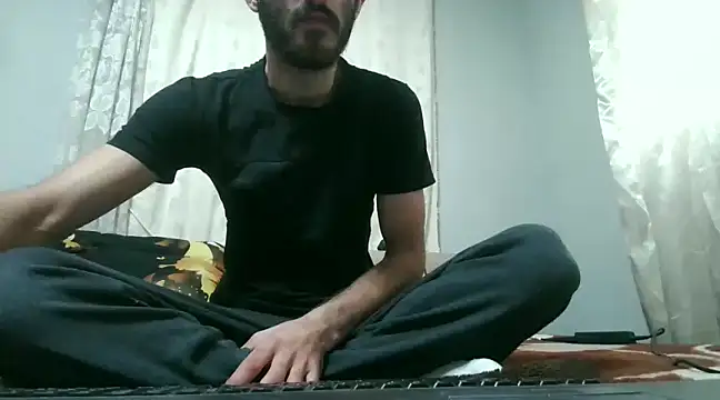 kisandgioni online show from December 3, 12:38 pm