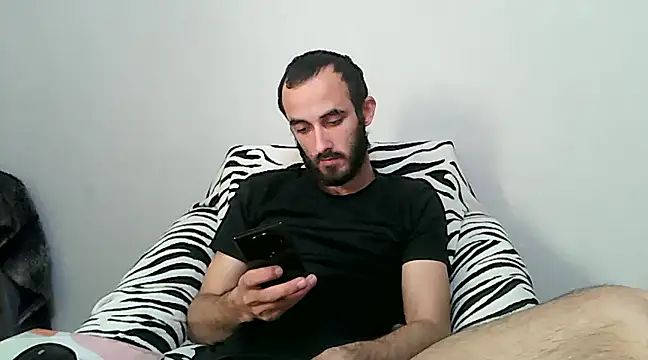 kisandgioni online show from March 8, 2:38 pm