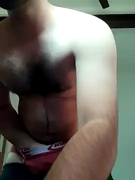 Snapshot of smartboy010101 chatting on December 12, 9:30 am smartboy010101 online show from December 12, 9:30 am