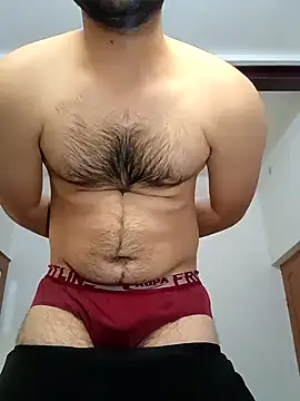 Snapshot of smartboy010101 chatting on December 18, 3:37 am smartboy010101 online show from December 18, 3:37 am