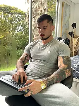 DimitriSullivan  online show from January 15, 1:14 pm