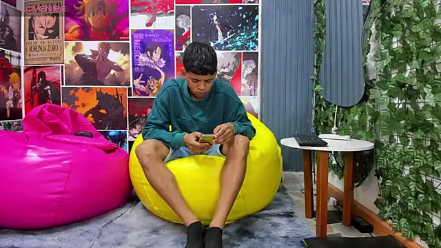 Jeffry wolvess online show from January 15, 12:36 pm