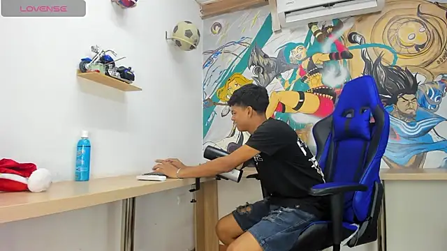 Jeffry wolvess online show from December 19, 12:34 pm