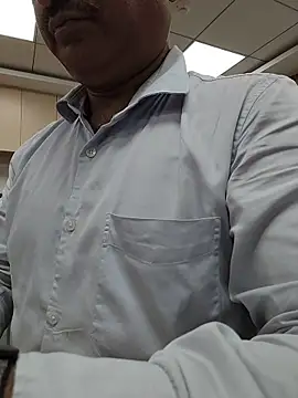 samee00721 online show from May 25, 9:15 am