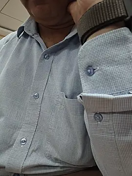 samee00721 online show from April 17, 7:55 am