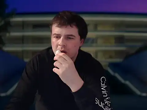 CuteMan33 online show from December 16, 11:23 pm