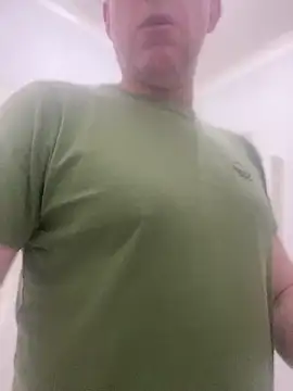 Snapshot of FrankJake99 chatting on October 12, 2:05 am FrankJake99 online show from October 12, 2:05 am