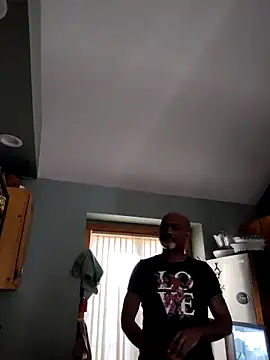 sinnernoir online show from March 29, 2:39 pm